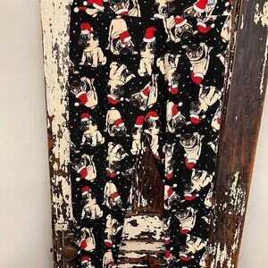 NWT women’s super soft pug Christmas Leggings. Size XL.